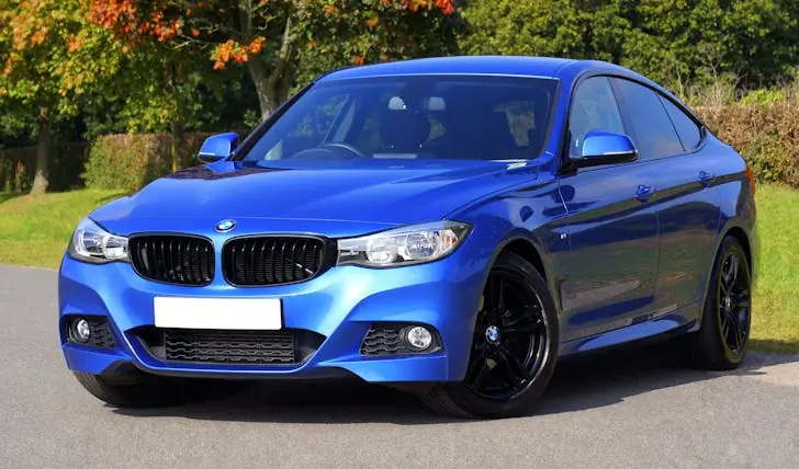 what does refinancing your car mean?