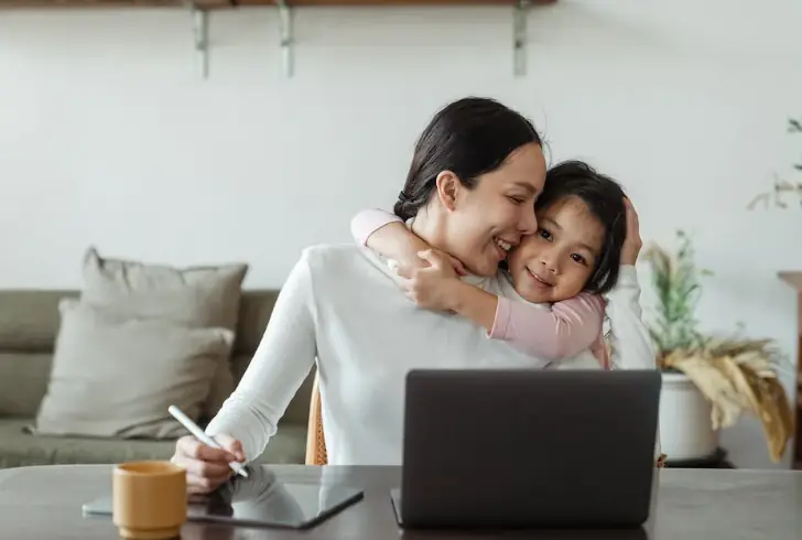 29% of women with dependent children had a household income above £35,000