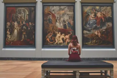 Art Market in ‘Stagnation’ As New Generation of Collectors Favor Low-Priced Pieces