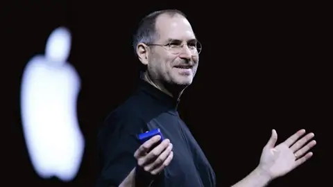 Steve Jobs Once Refused Warren Buffett’s Advice & It Paid Off!