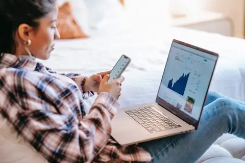 What Are the Best Safe-Haven Investment Options for Aspiring Investors