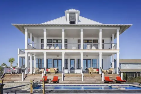 Are HOA Fees on Your Home Tax Deductible in the U.S.?